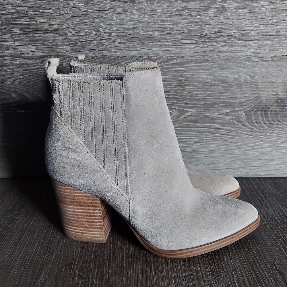 Marc Fisher Alva Pointy Toe Bootie Size 6m - image 1